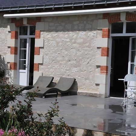 Petite Maison Des Roses - Gite 2 Personnes Brain-sur-Allonnes Ngoại thất bức ảnh